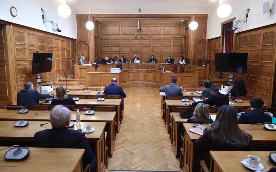 ΝΙΚΗ για εξεταστική επιτροπή: «Οι κυβερνητικοί βουλευτές προσπάθησαν να συγκαλύψουν το έγκλημα των Τεμπών»