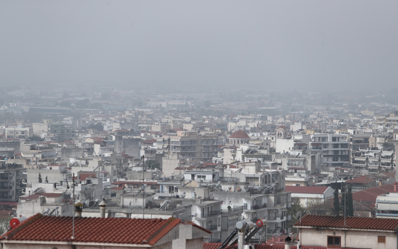 Πώς επηρεάζει η αφρικανική σκόνη τον καιρό στη Θεσσαλονίκη σήμερα (15/4)