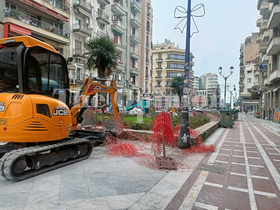 Θεσσαλονίκη: Συνεχίζονται τα έργα στη Ναυαρίνου – Πότε «μεταφέρονται» στην Αριστοτέλους (ΦΩΤΟ)