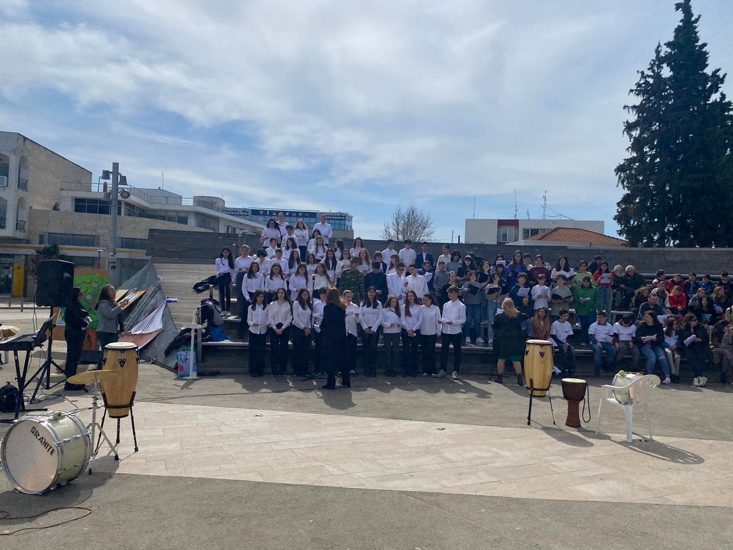 Εκδήλωση μαθητών του δήμου Θέρμης για τα 50 χρόνια τουρκικής κατοχής της Κύπρου