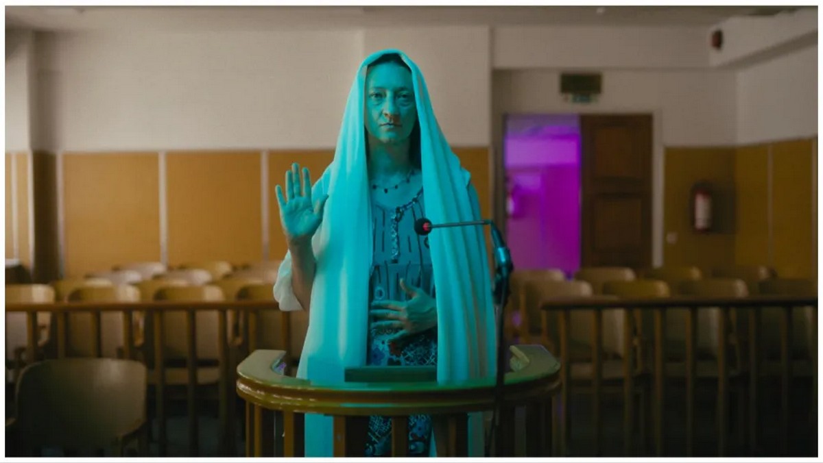 Σάλος με τη «βλάσφημη» αφίσα του ντοκιμαντέρ «Αδέσποτα Κορμιά» (ΦΩΤΟ)