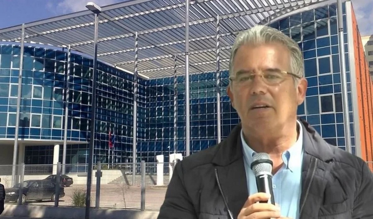 Χειμάρρα: Ο Γκόρος παραιτήθηκε από τη θέση του δημάρχου