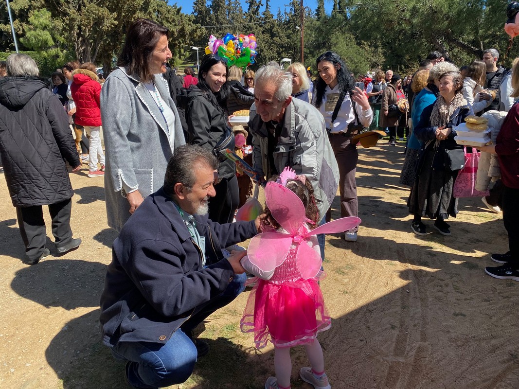 Νεάπολη-Συκιές: Με παραδοσιακά γλέντια, νηστίσιμα και ζωντανή μουσική γιορτάστηκε η Καθαρά Δευτέρα (ΦΩΤΟ)