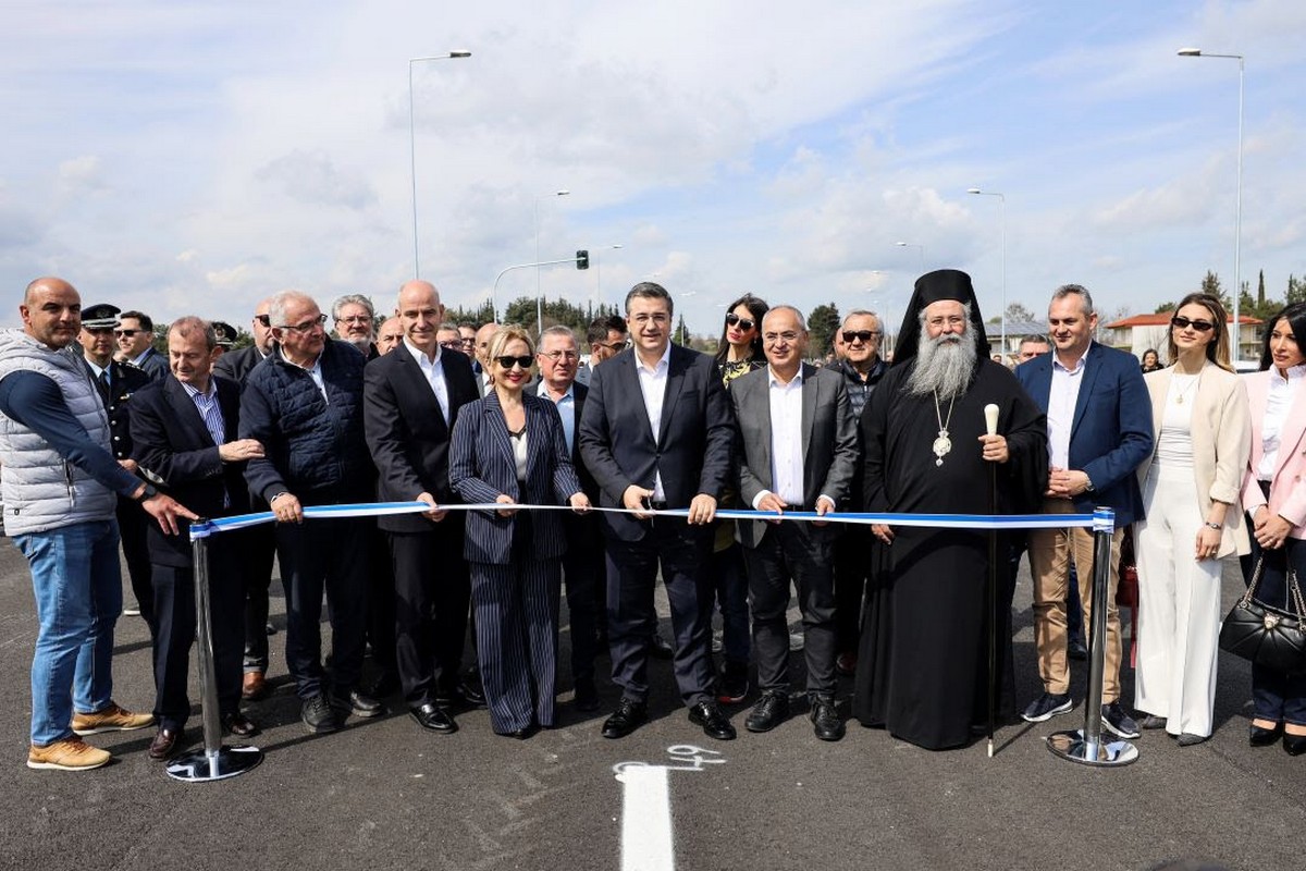 Παρέδωσε στην κυκλοφορία την Περιφερειακή Οδό Κατερίνης ο Απόστολος Τζιτζικώστας