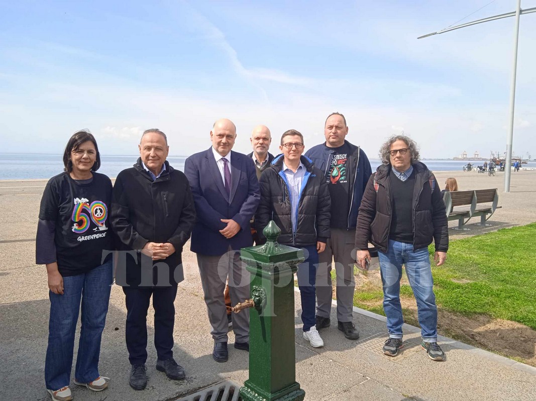 Θεσσαλονίκη: «Ραντεβού στις βρύσες» – 10 νέες δημόσιες κρήνες στη Νέα Παραλία (ΦΩΤΟ-VIDEO)