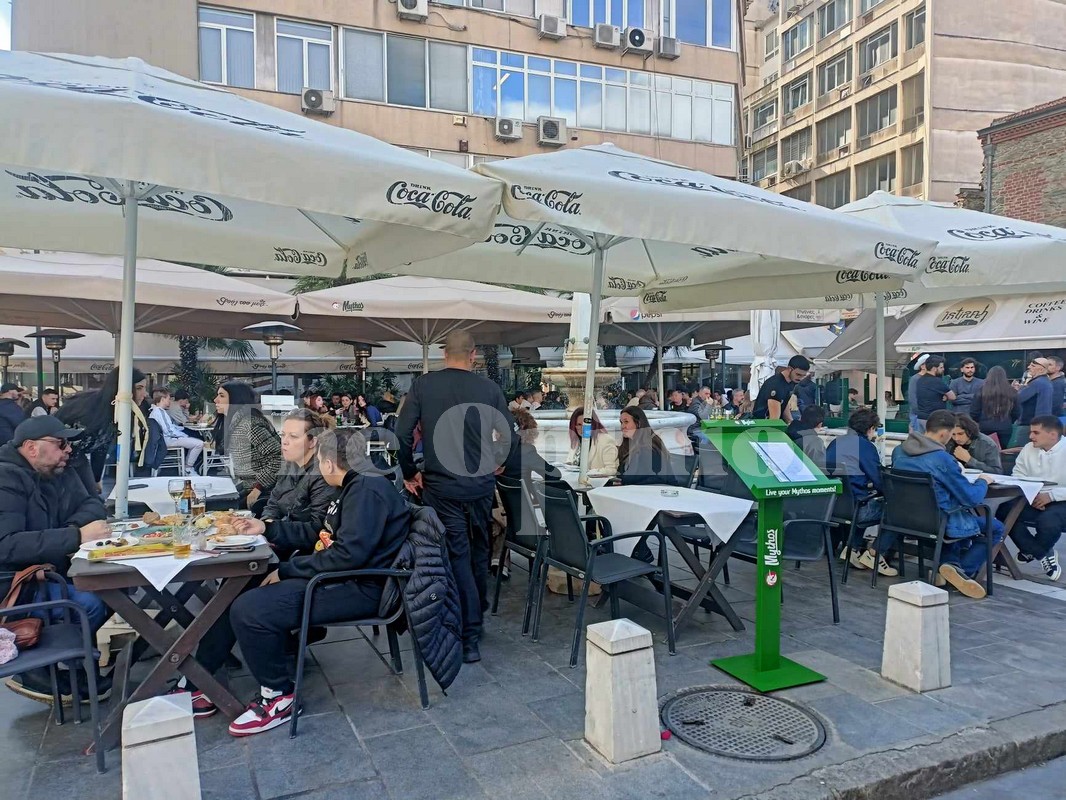Ξέφρενο γλέντι στο κέντρο της Θεσσαλονίκης για την Τσικνοπέμπτη (ΦΩΤΟ-VIDEO)