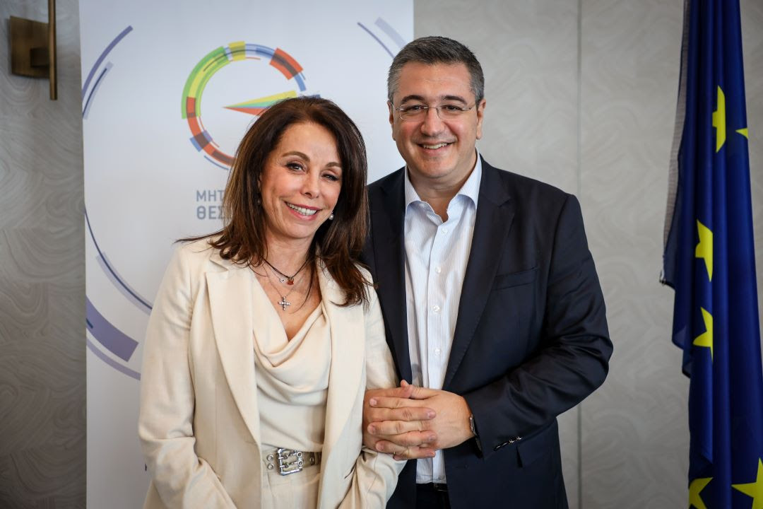 Πατουλίδου: Στο πρόσωπό του Αποστόλου Τζιτζικωστα τιμάται η Μακεδονία και όλη η χώρα