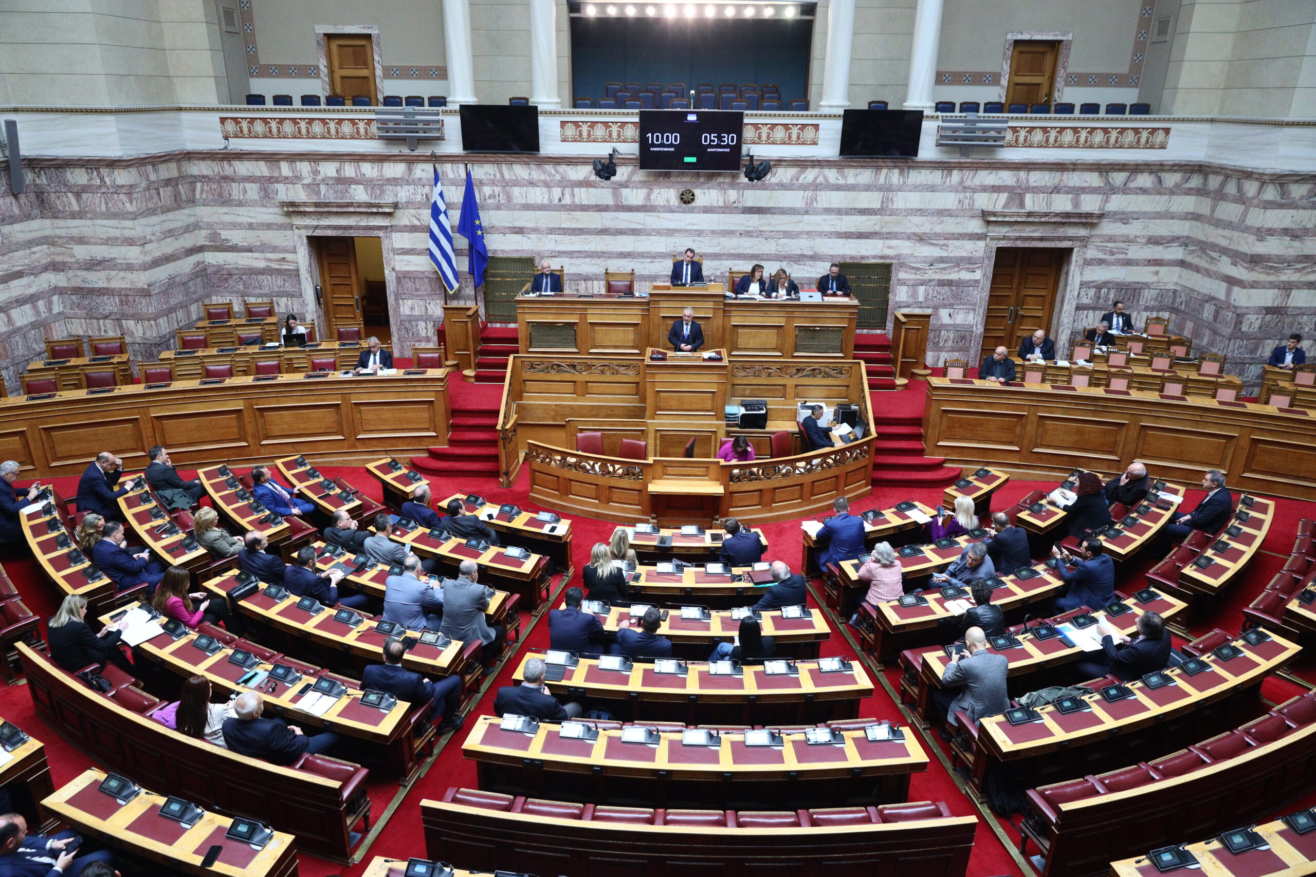 Τραγωδία στα Τέμπη: Πυρ ομαδόν απόντος του πρωθυπουργού για το πόρισμα της Εξεταστικής