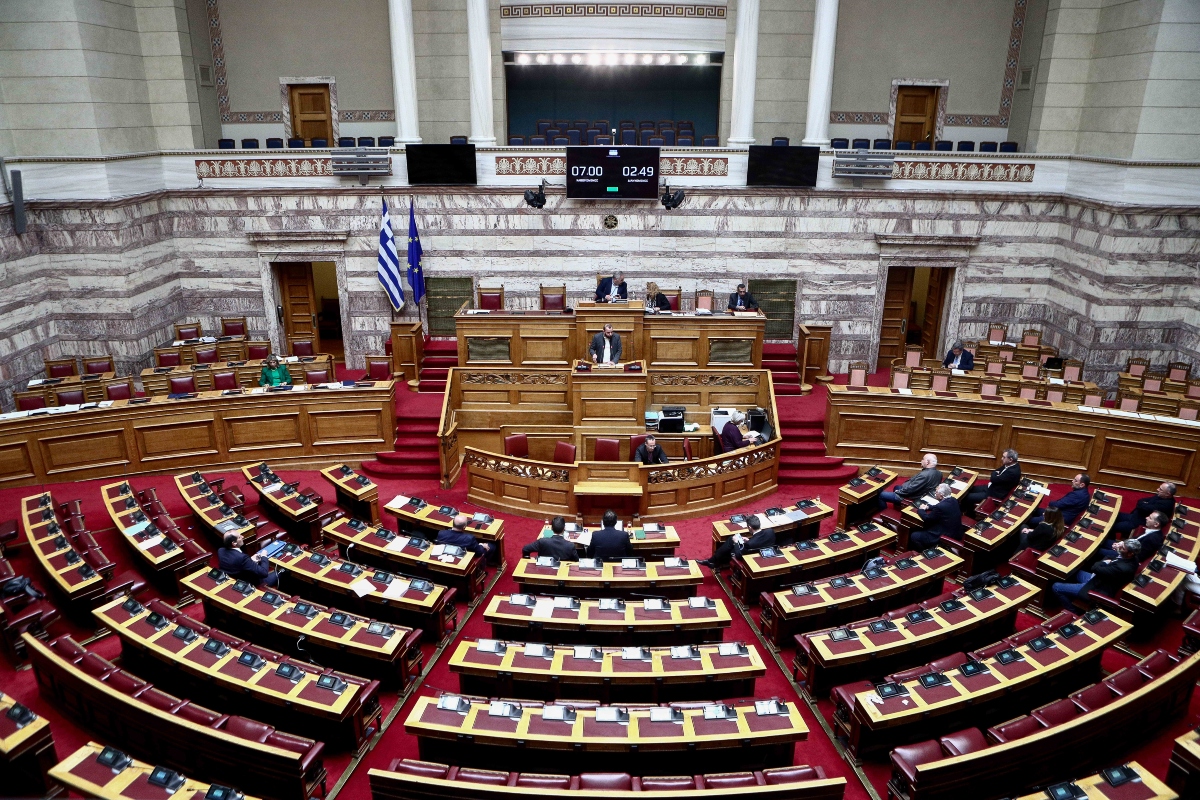 Μεγάλη καθυστέρηση στην ψηφοφορία του νομοσχεδίου για τα μη κρατικά ΑΕΙ