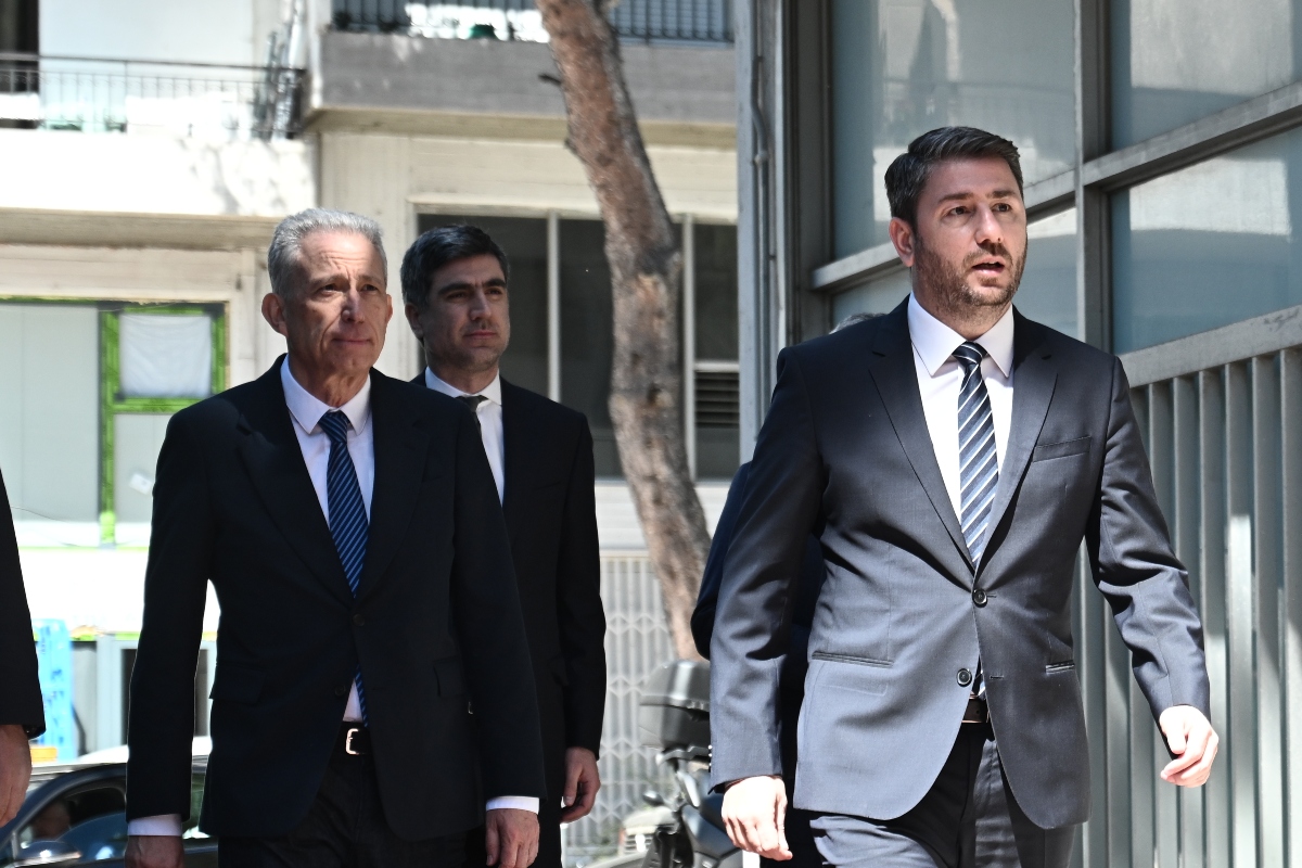 Ανδρουλάκης για υποκλοπές: Ανοίγει το «Κουτί της Πανδώρας» για τον Μητσοτάκη