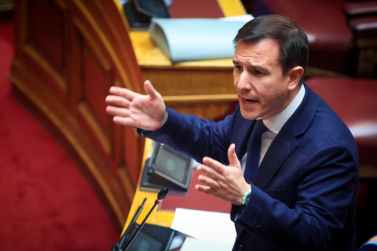 Δουδωνής: «Πίσω από τους Σπαρτιάτες κρύβεται ο εγκληματίας Κασιδιάρης»