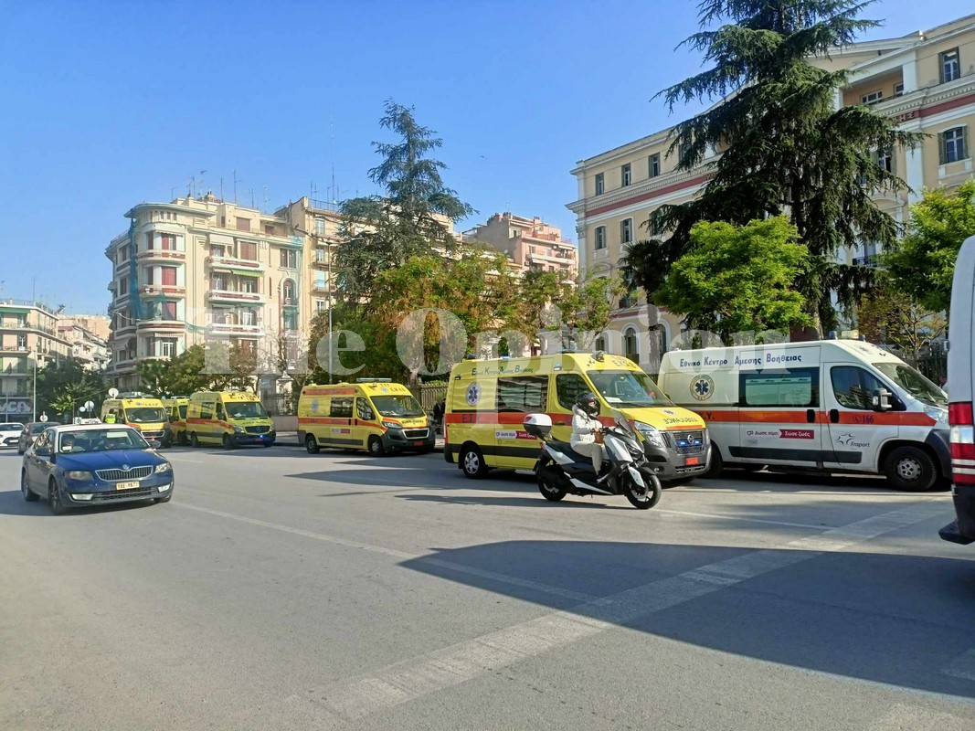 Διαμαρτυρία διασωστών του ΕΚΑΒ – 20 από 25 τα ασθενοφόρα στη Θεσσαλονίκη