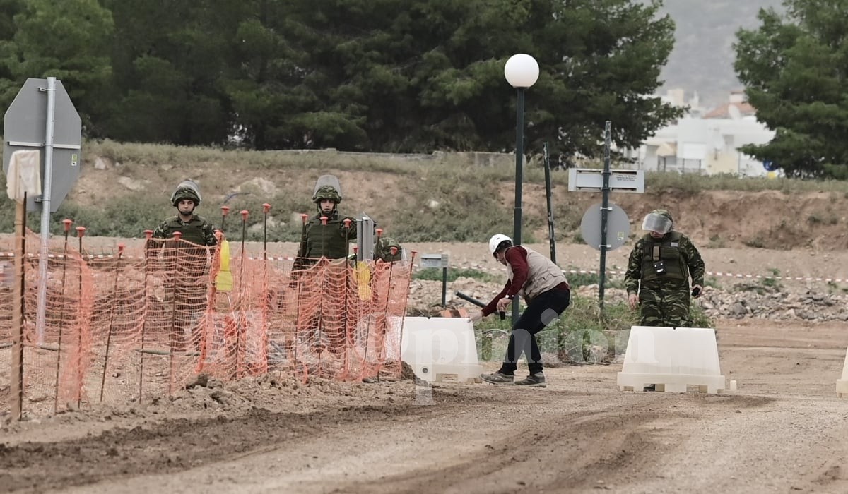 Βρέθηκαν εκατοντάδες βόμβες του Β’ Παγκόσμιου, θαμμένες στο πρώην αεροδρόμιο Ελληνικό (VIDEO)