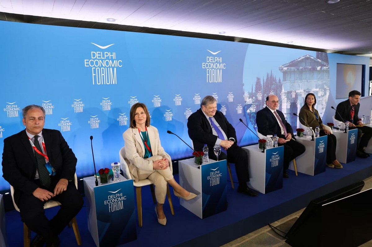 Δημοσκόπηση ΔΙΑΝΕΟΣΙΣ: Διχασμένη η ελληνική κοινωνία – Φόβος για την οικονομική ανασφάλεια