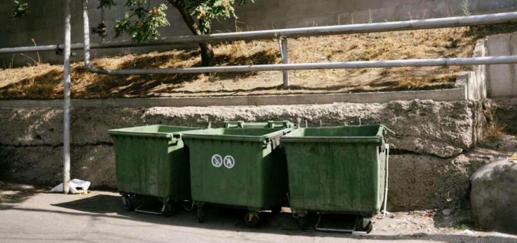 Η ανακοίνωση της ΕΛΑΣ για τα πυρομαχικά που βρέθηκαν σε κάδο σκουπιδιών στην Καισαριανή