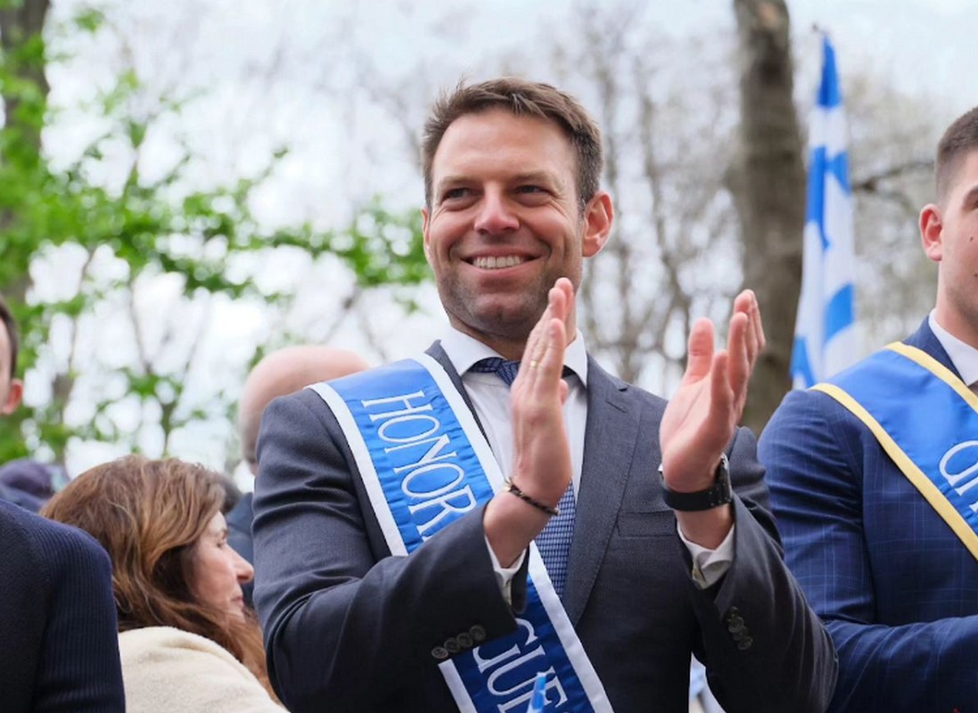 Κασσελάκης: Το «ευχαριστώ» του από τις ΗΠΑ για τη συμμετοχή στις προκριματικές του ΣΥΡΙΖΑ