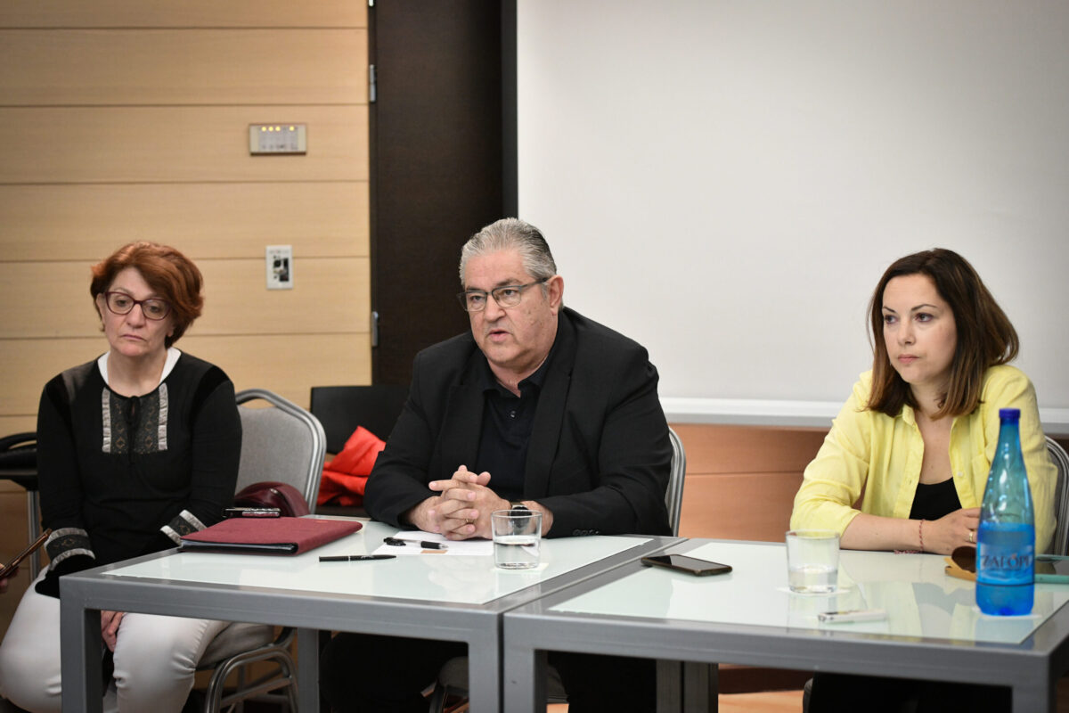 Θεσσαλονίκη: Mε τους απολυμένους του Nikopolis συναντήθηκε ο Δημήτρης Κουτσούμπας (ΦΩΤΟ)