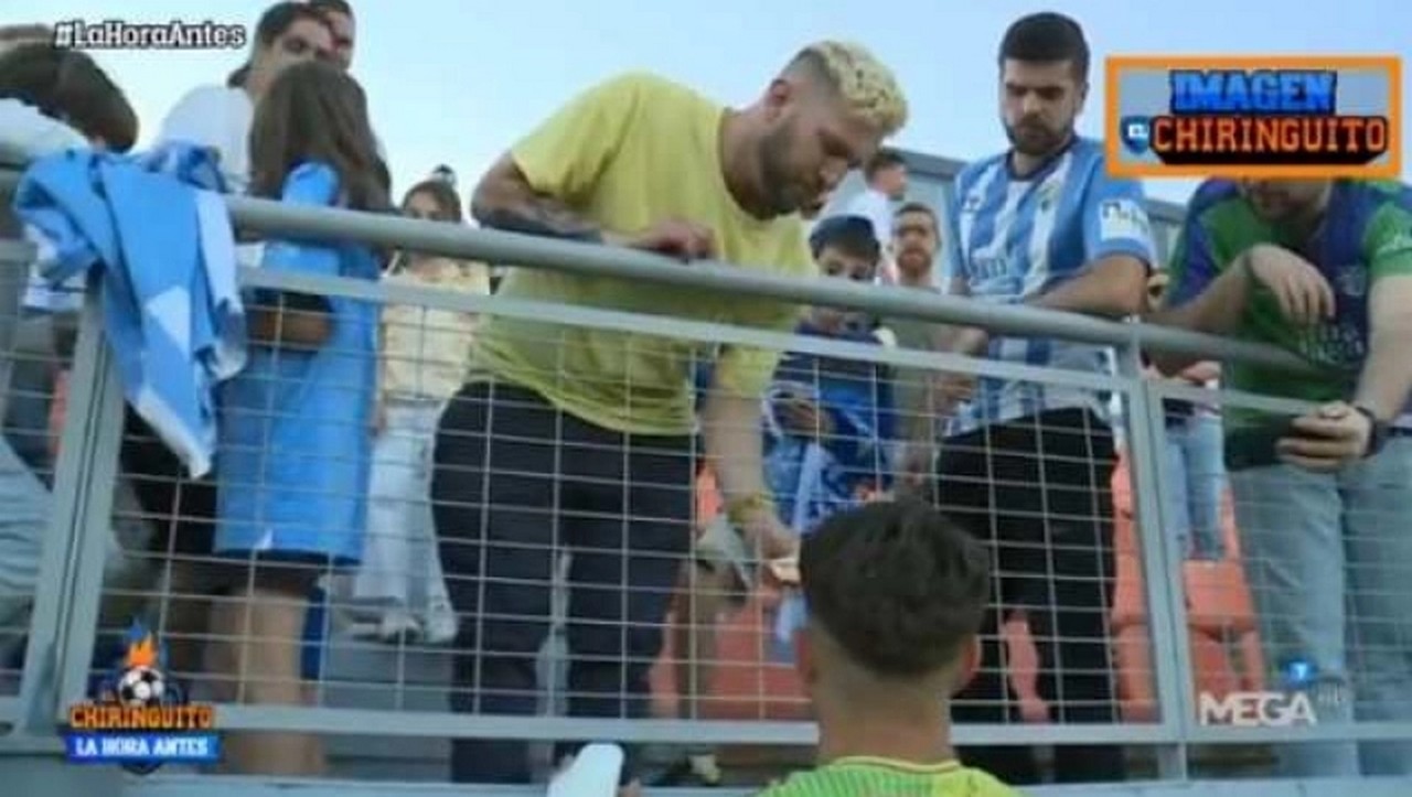 Ποδοσφαιριστής ζήτησε… 50 ευρώ από οπαδό και αυτός του τα έδωσε! (VIDEO)