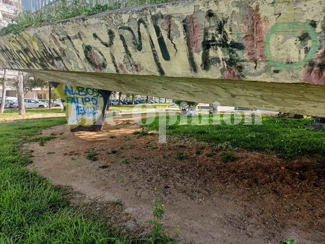 Τι συμβαίνει με την στατική επάρκεια της πεζογέφυρας στη Μεγάλου Αλεξάνδρου (ΦΩΤΟ)