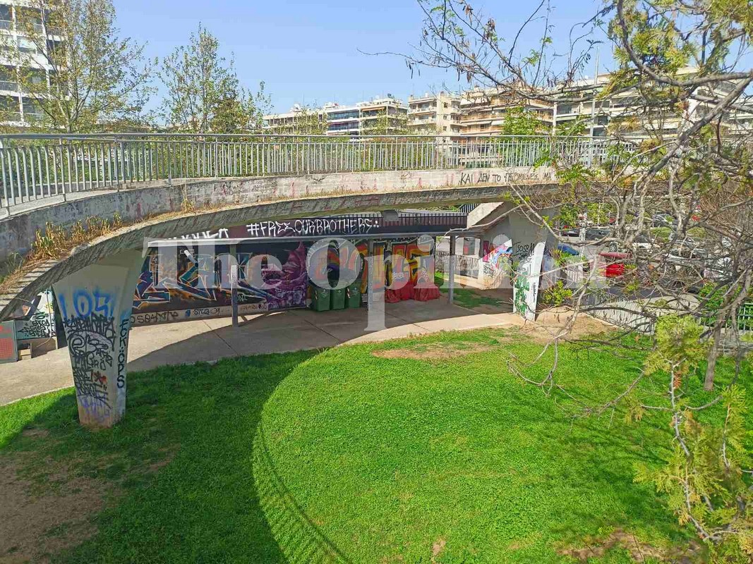 Τι συμβαίνει με την στατική επάρκεια της πεζογέφυρας στη Μεγάλου Αλεξάνδρου (ΦΩΤΟ)