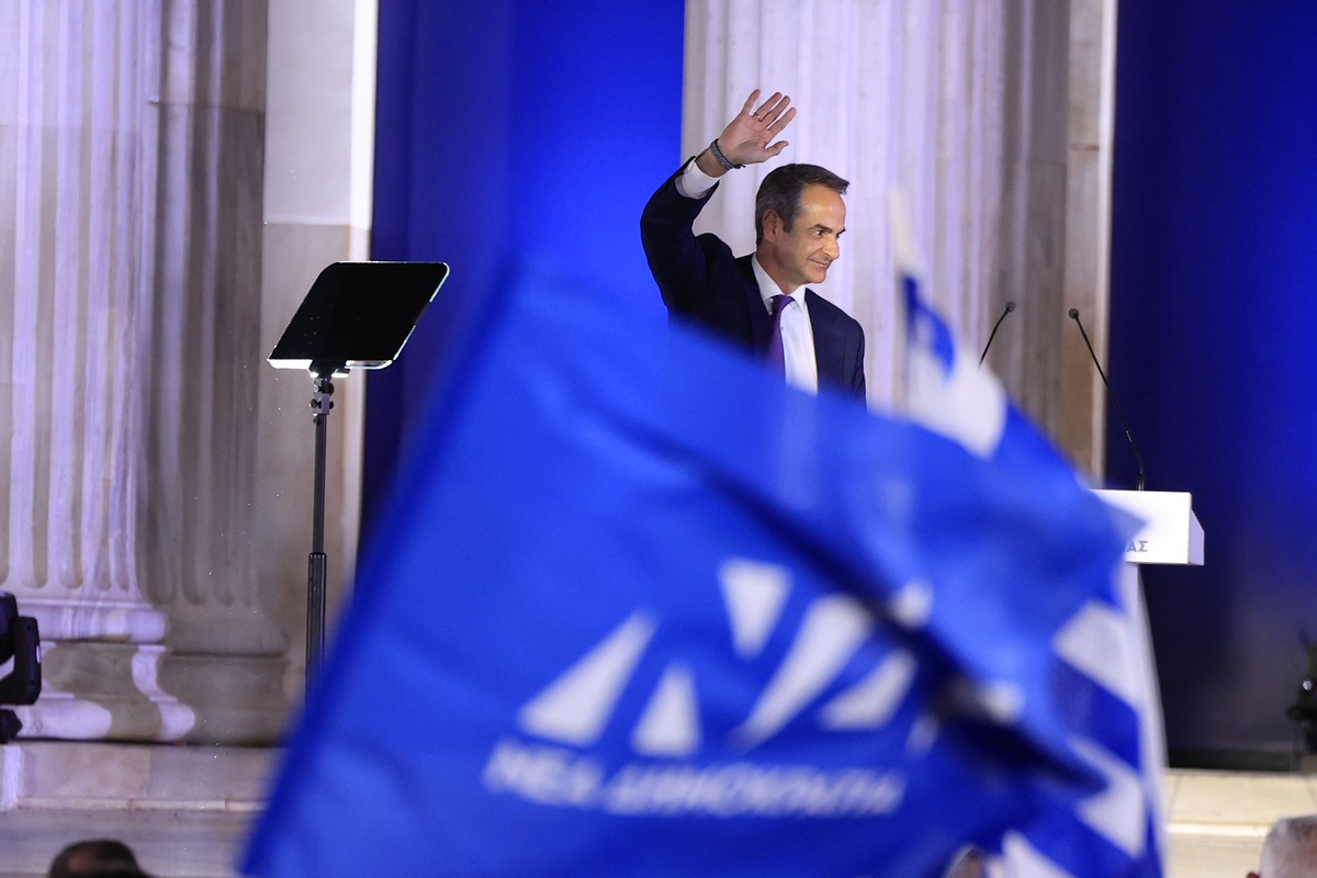 Επίθεση ΝΔ σε Ανδρουλάκη και μάχη για το «κέντρο»