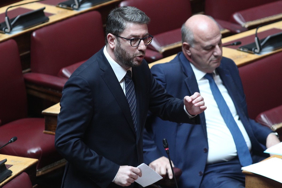 Κόντρα Τσιάρα – Ανδρουλάκη για την απόφαση του ΣτΕ στη Βουλή