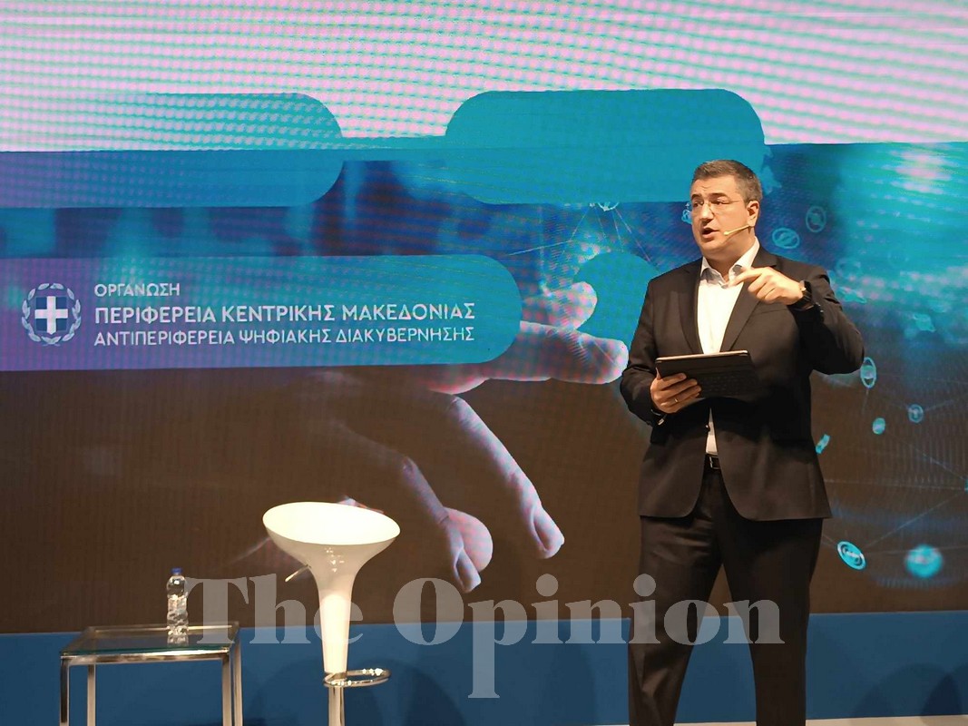 Στη Θεσσαλονίκη η Σοφία το Ρομπότ – Μίλησε και για το… Μετρό! (ΦΩΤΟ-VIDEO)