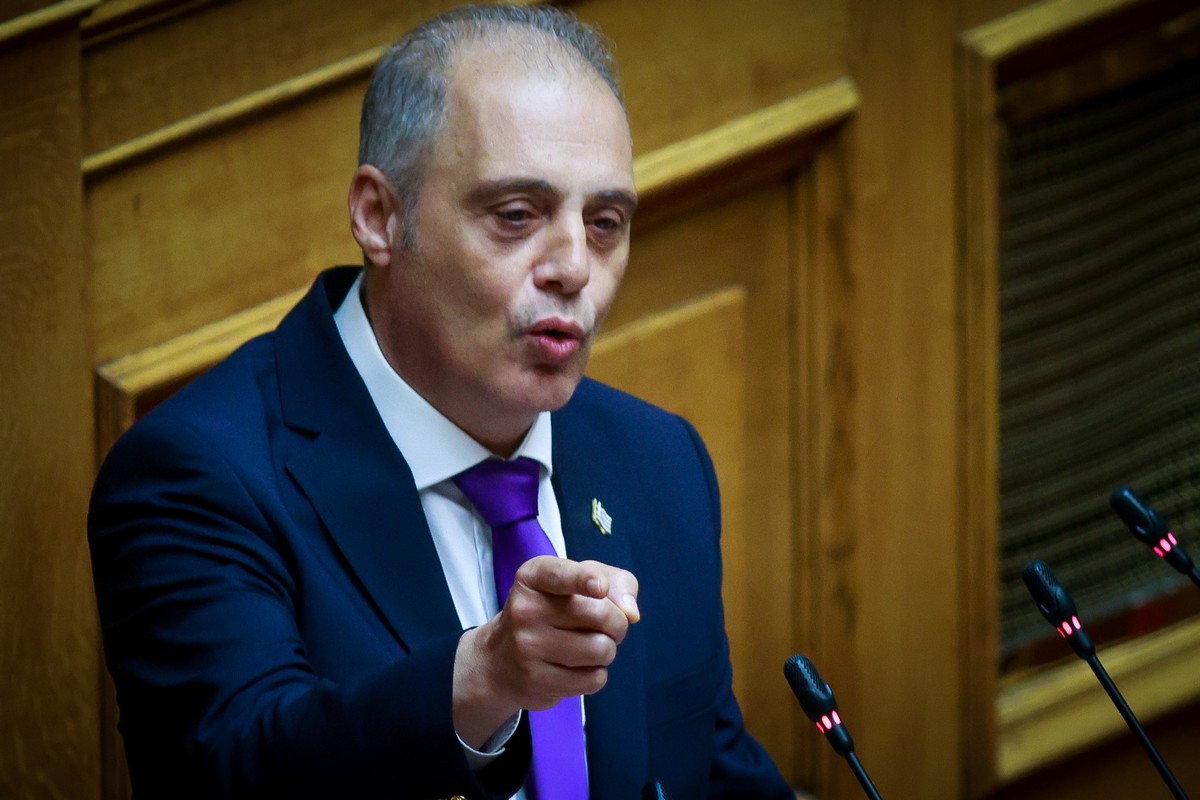 Το παράπονο του Βελόπουλου «φωτογραφίζοντας» Λατινοπούλου