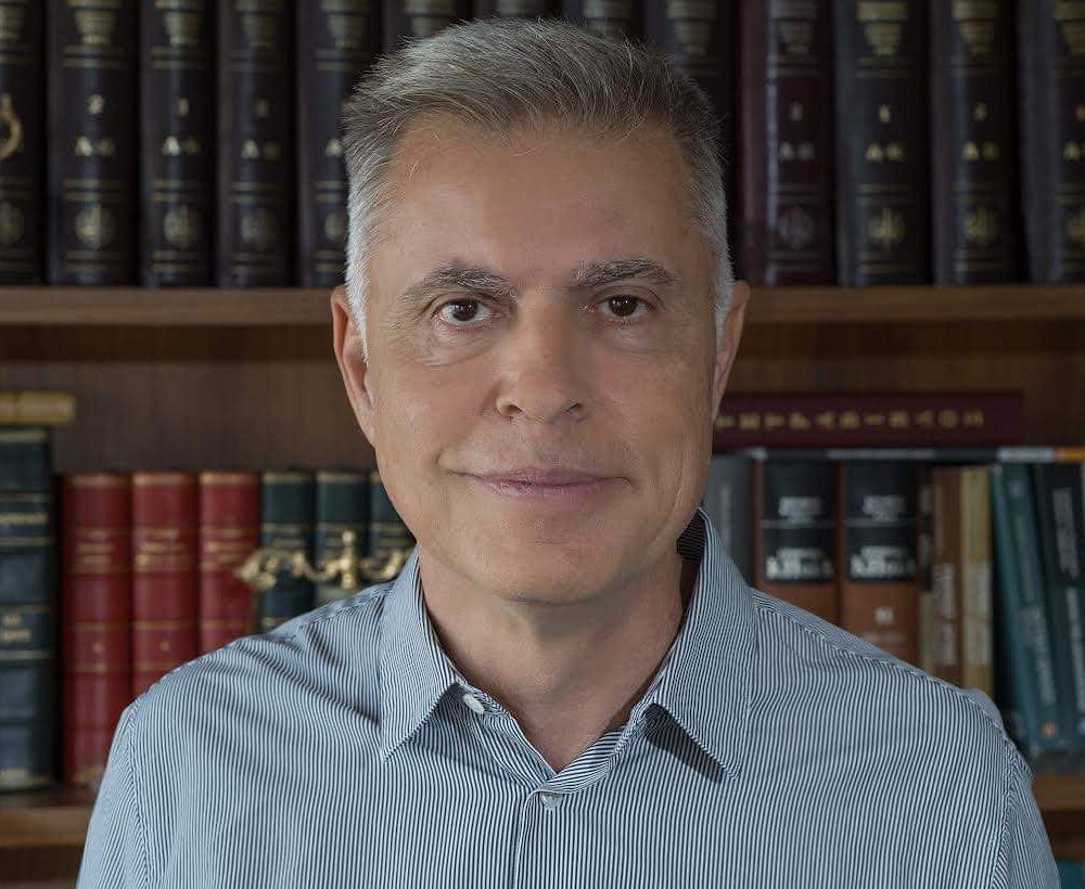 «Κάλλιον εστί το σιγάν του λαλείν»