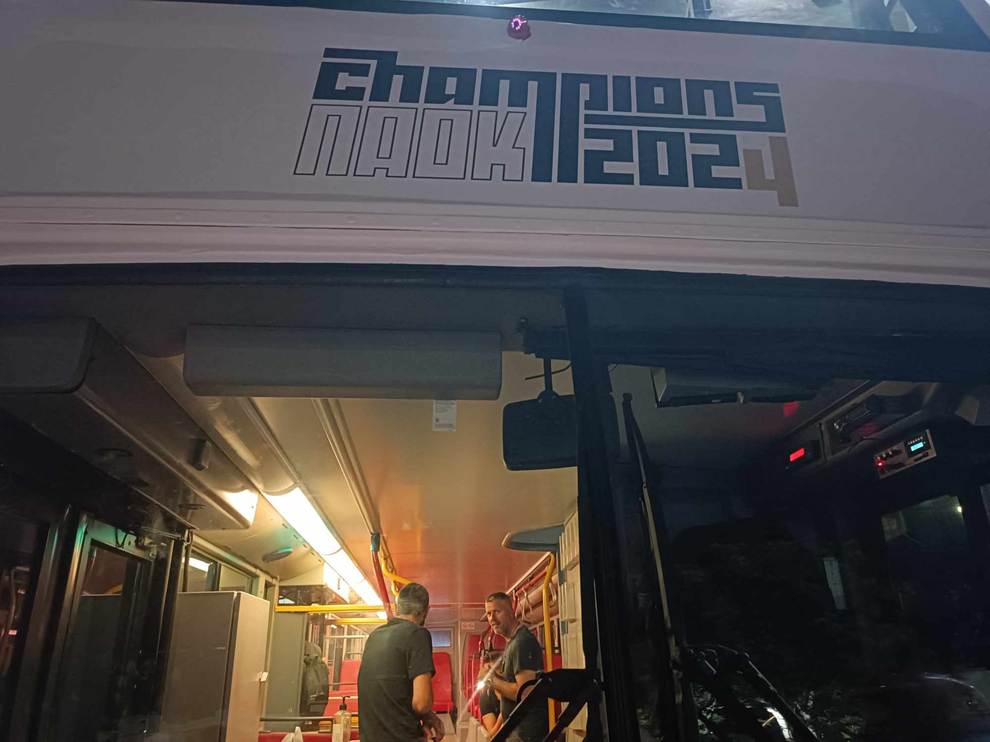 ΠΑΟΚ: Το ανοιχτό λεωφορείο της φιέστας- Με αυτό στον Λευκό Πύργο (ΦΩΤΟ)