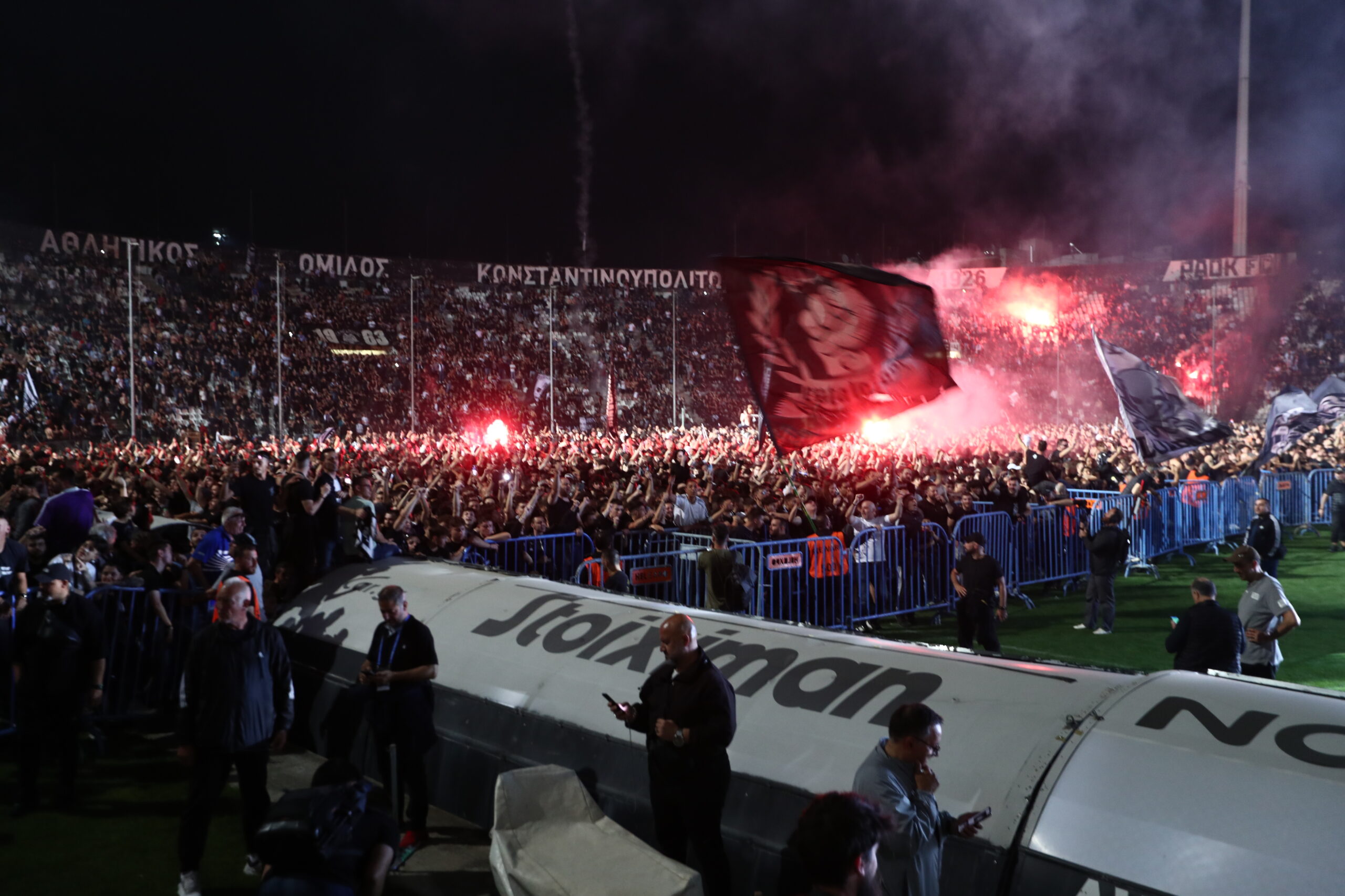 Ο ΠΑΟΚ το σηκώνει με τον κόσμο του: Live streaming η φιέστα της Τούμπας (VIDEO)