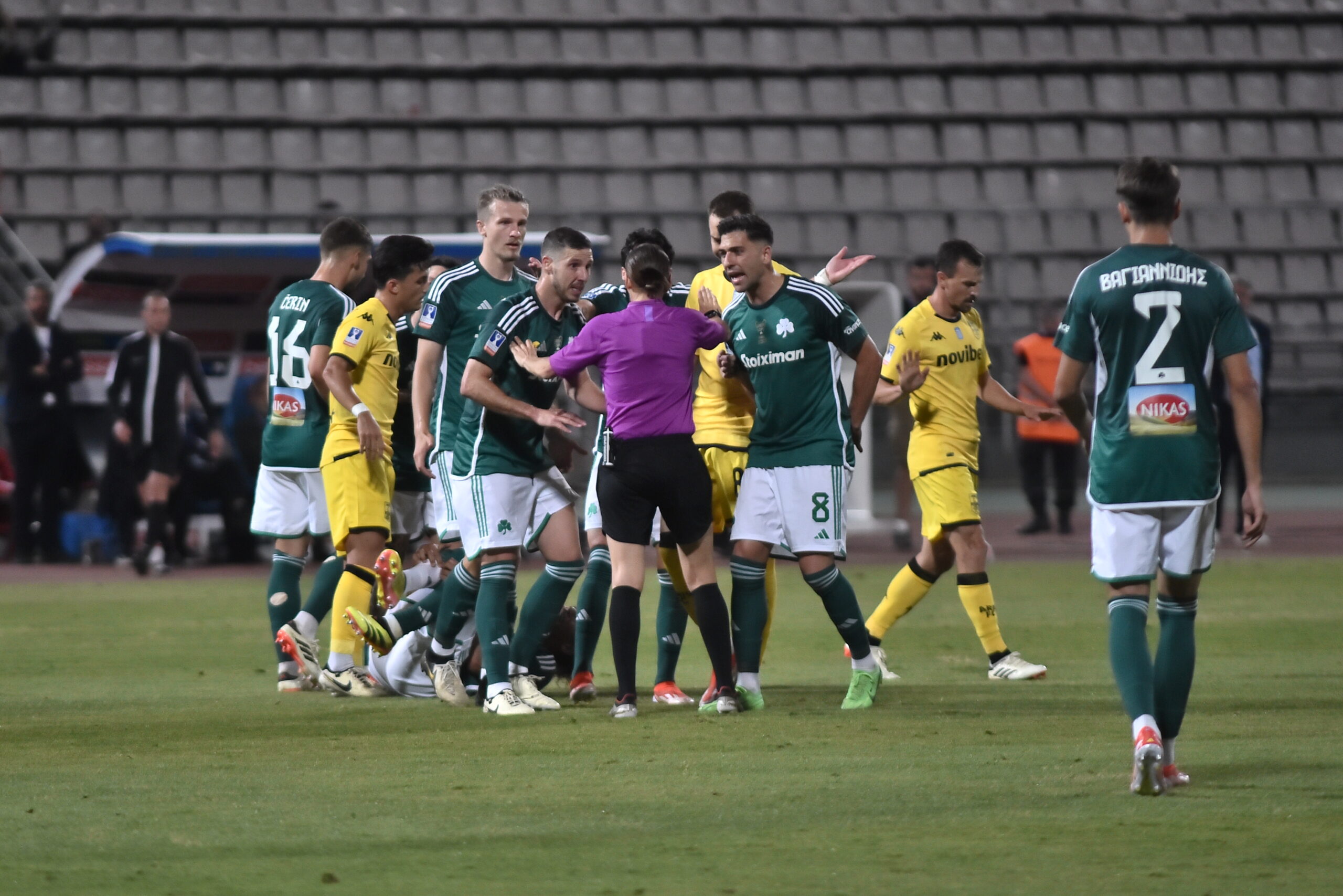 Παναθηναϊκός-Άρης: Αποβλήθηκε και ο Νταρίντα (video)