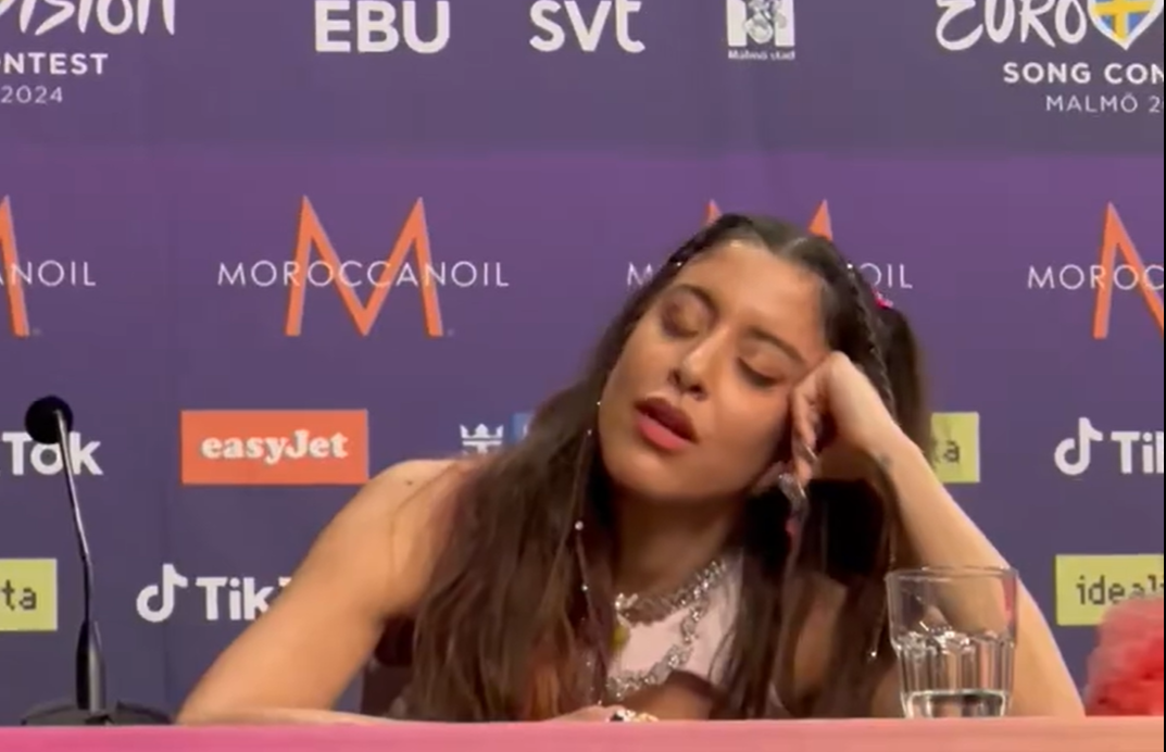 Η Μαρίνα Σάττι για το χασμουρητό στην Eurovision: «Δεν θα έκανα ποτέ bullying σε ένα κορίτσι»
