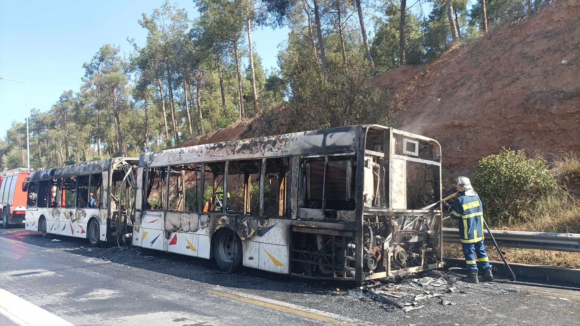 Η ανακοίνωση του ΟΑΣΘ για τη φωτιά σε λεωφορείο στην Περιφερειακή Οδό