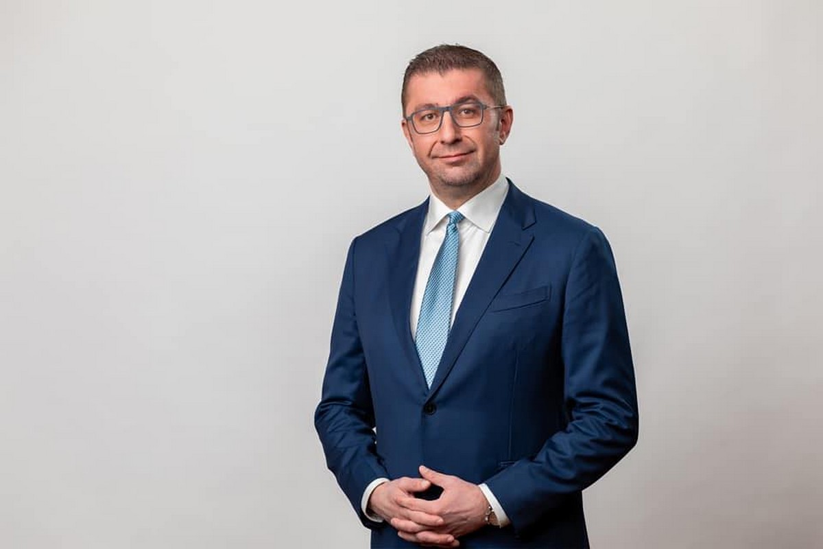 Βόρεια Μακεδονία: Έλαβε εντολή σχηματισμού κυβέρνησης ο Μίτσκοσκι – Επιμένει στον όρο «Μακεδονία»