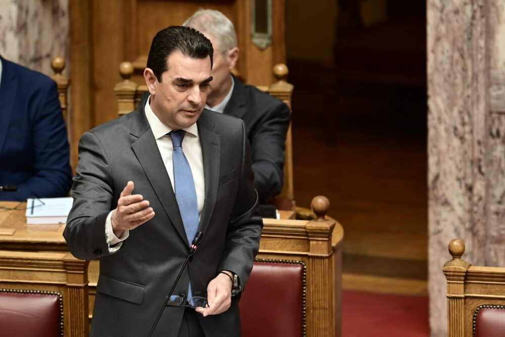 Κ. Σκρέκας: Ο Βελόπουλος έχει πάρει διαζύγιο με την πραγματικότητα