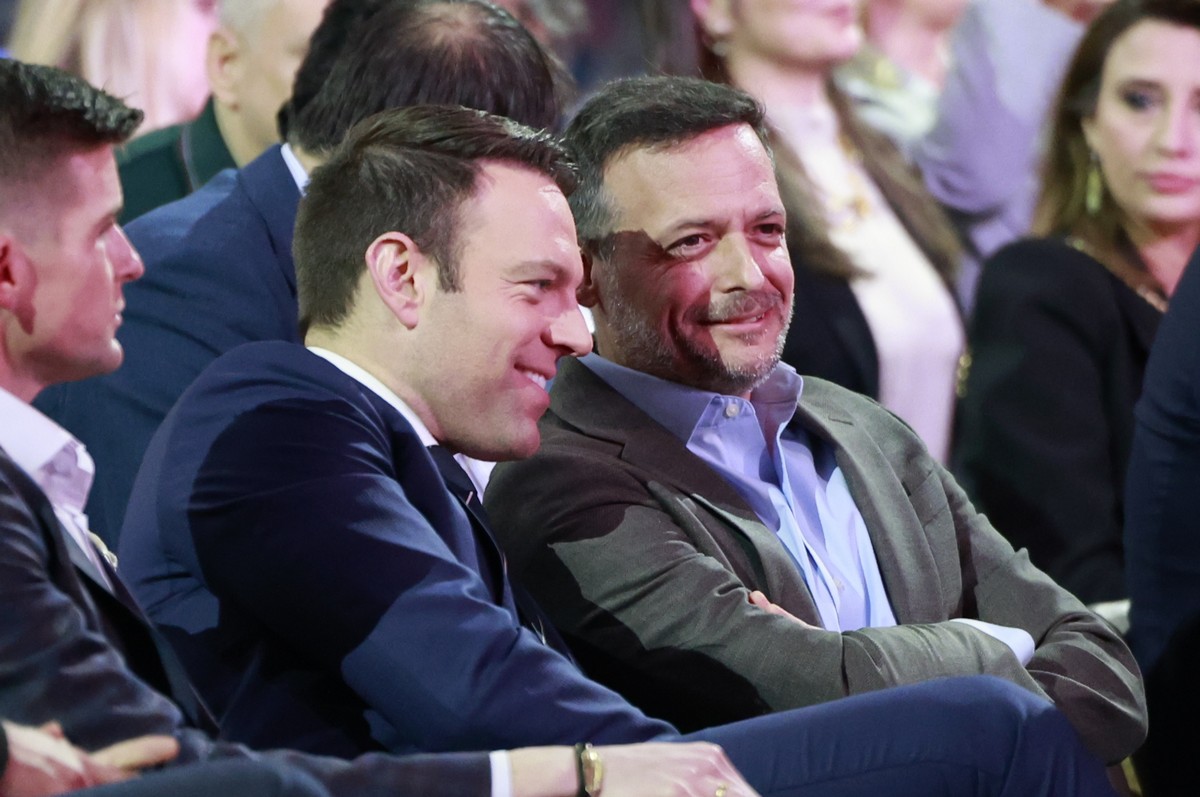 Δούκας φεύγει, Κασσελάκης έρχεται…