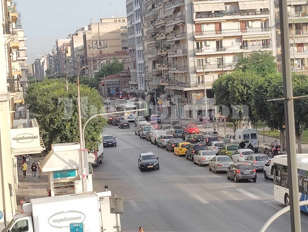 Μποτιλιάρισμα στην Εγνατία με το… καλημέρα – Μία λωρίδα κυκλοφορίας στο ύψος Βενιζέλου