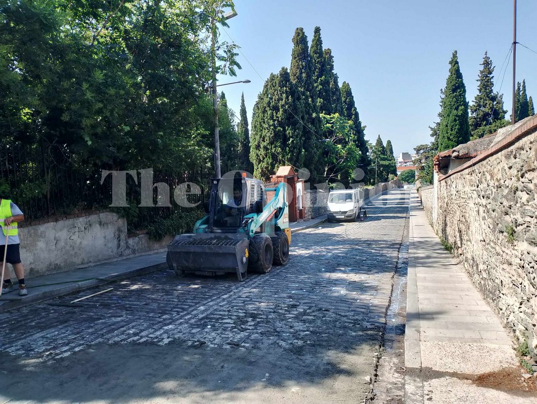 Μπήκαν τα συνεργεία στην Ελ. Ζωγράφου – Τέλος στο… ταρακούνημα! (ΦΩΤΟ)