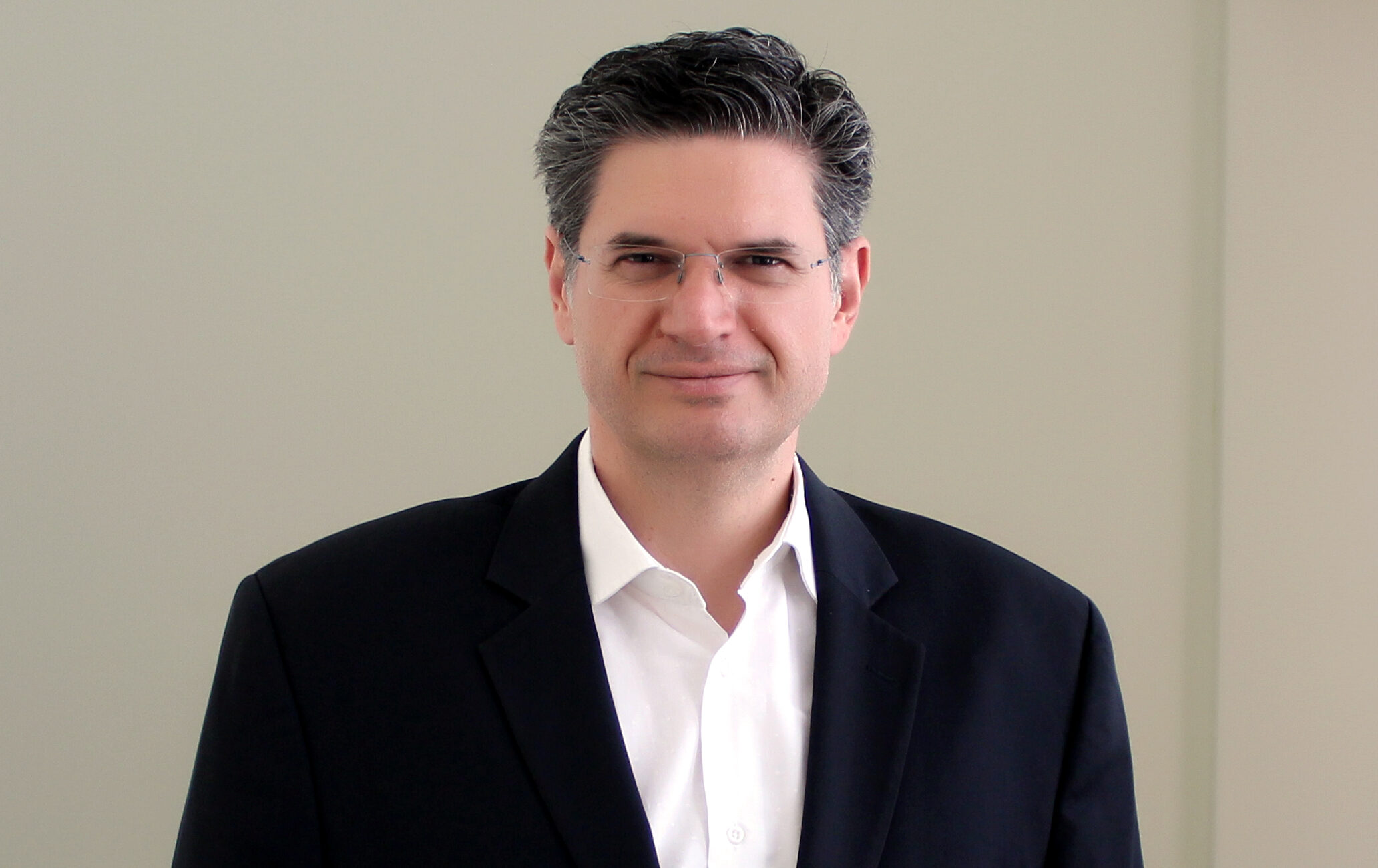 Να μπουν τα θεμέλια της πολιτικής αλλαγής