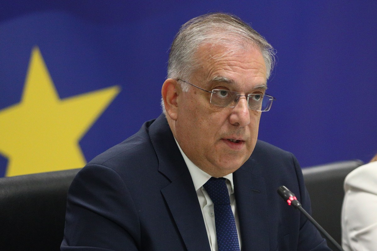 Θεοδωρικάκος: «Μειώστε τις τιμές σε 1.000 κωδικούς»