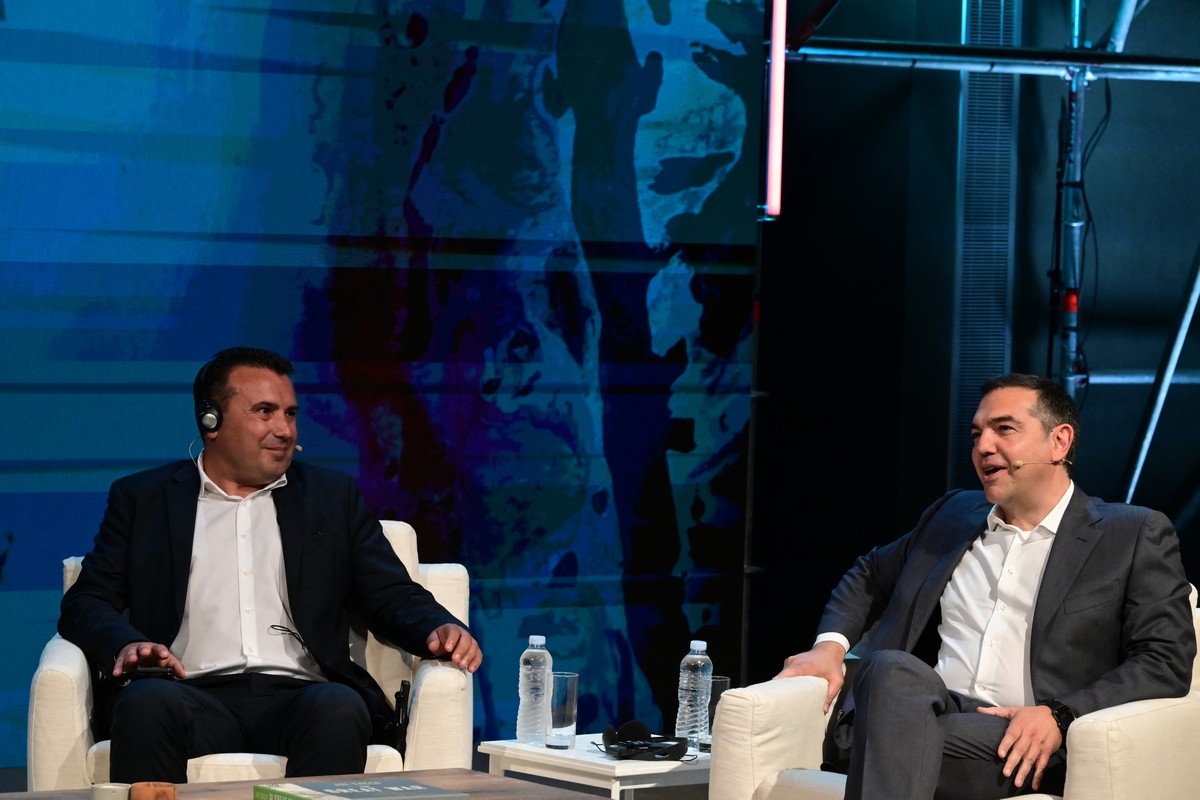 Τσίπρας: Αν δεν τηρηθεί η Συμφωνία των Πρεσπών κινδυνεύει η ύπαρξη της Β. Μακεδονίας – Εγώ θα είχα φέρει εδώ και καιρό τα μνημόνια