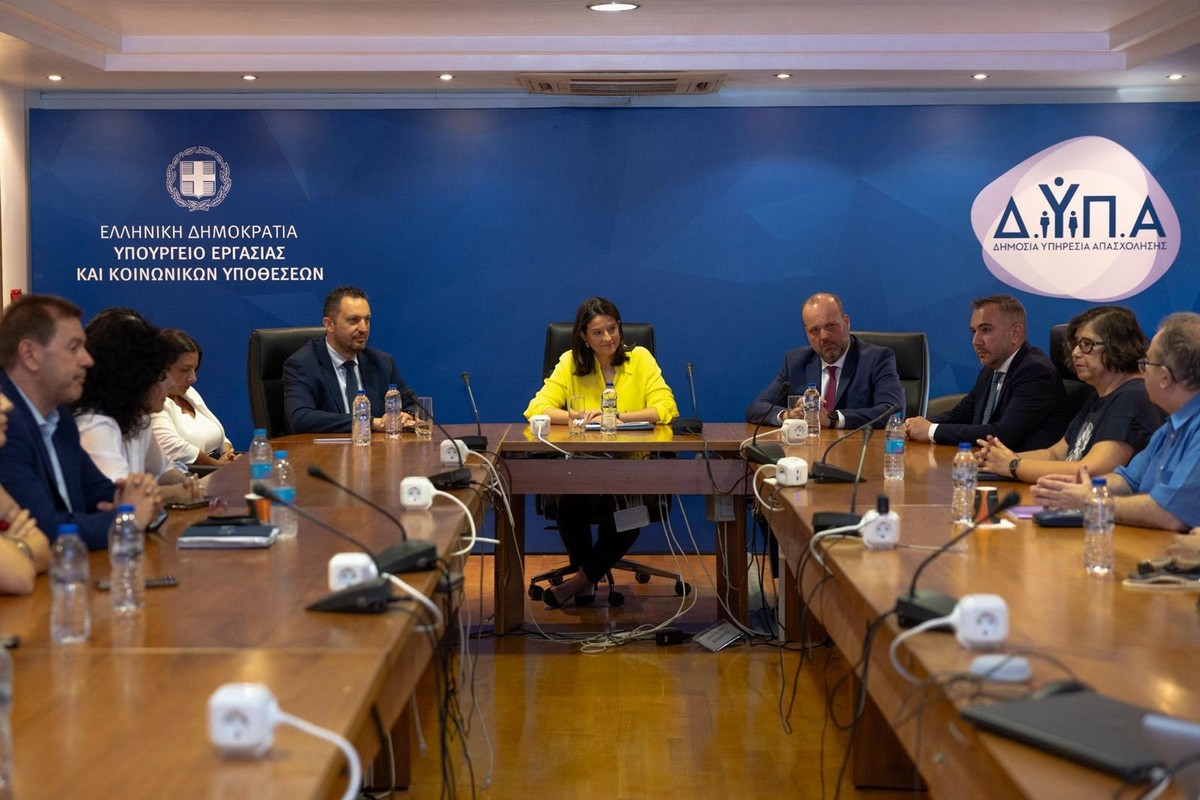 Κεραμέως: «Στόχος η ενίσχυση της απασχόλησης και η μείωση της ανεργίας»