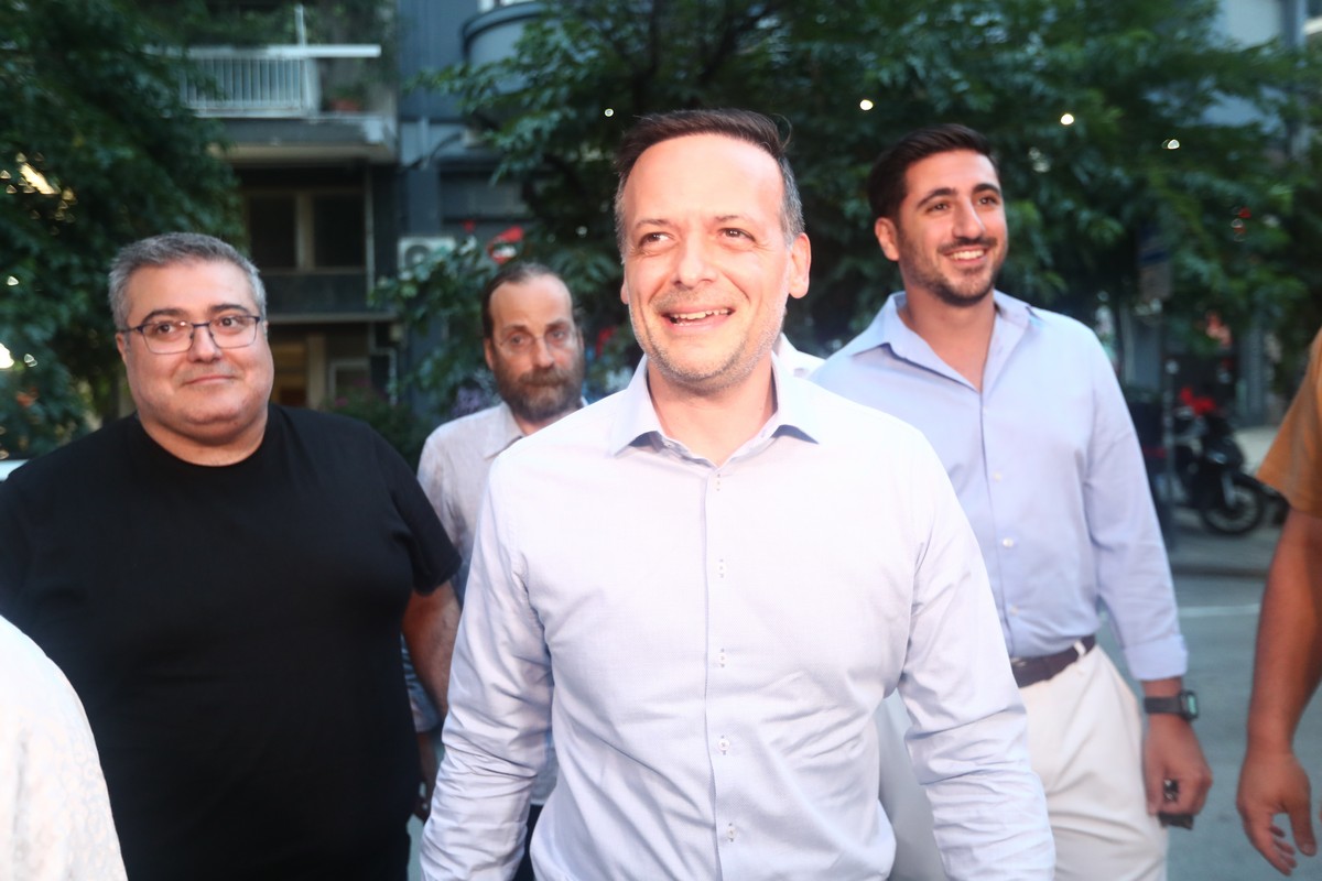 Τα 100 στελέχη που υπογράφουν υπέρ του Χάρη Δούκα