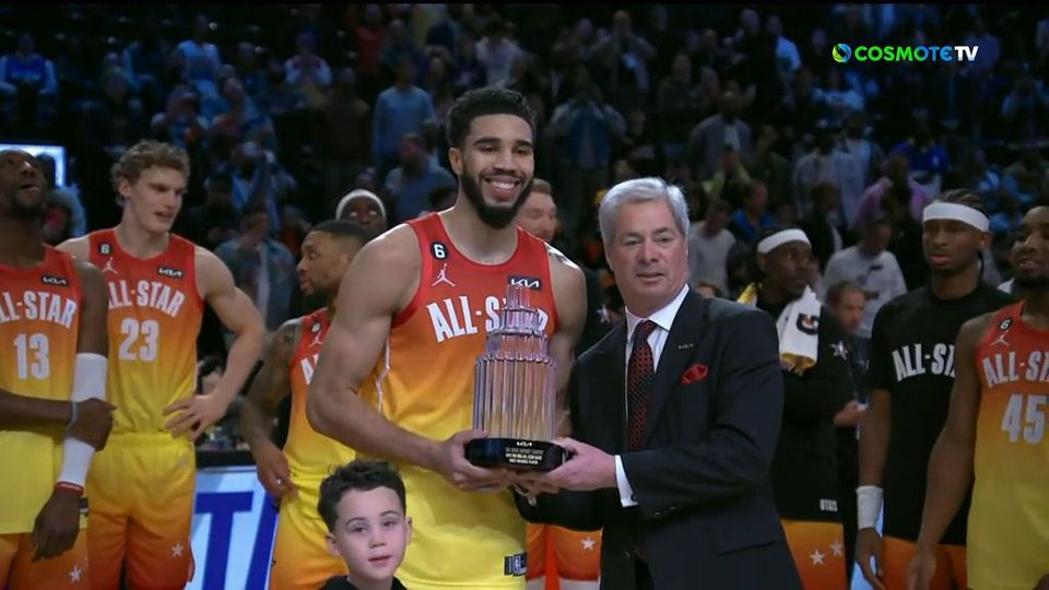 Διαστημικό συμβόλαιο Τέιτουμ στη Βοστώνη – Πόσα λεφτά θα πάρει (VIDEO)