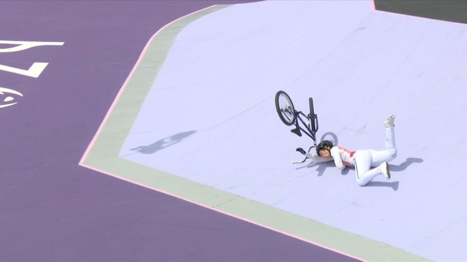 Τρομακτική πτώση στο BMX Freestyle – Αποχώρησε τραυματισμένη (VIDEO)