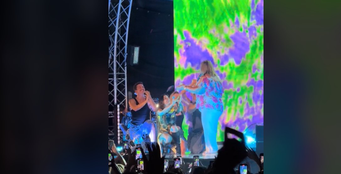 «Δεν θα μας χωρίσουν ποτέ» – Η viral συνύπαρξη Μαρίνας Σάττι και Έφης Θώδη (VIDEO)