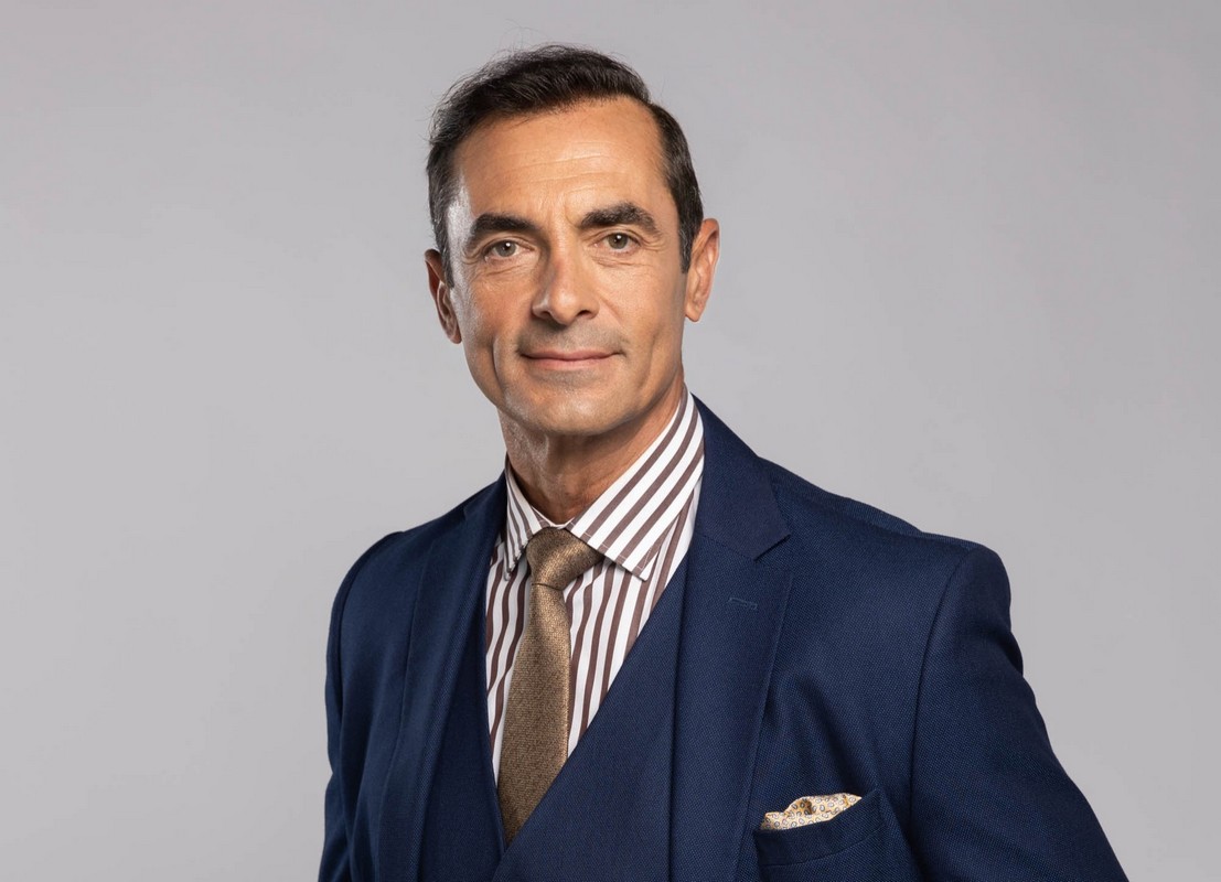 Σε ποια σειρά του ALPHA «εισβάλλει» ο Αλέκος Συσσοβίτης