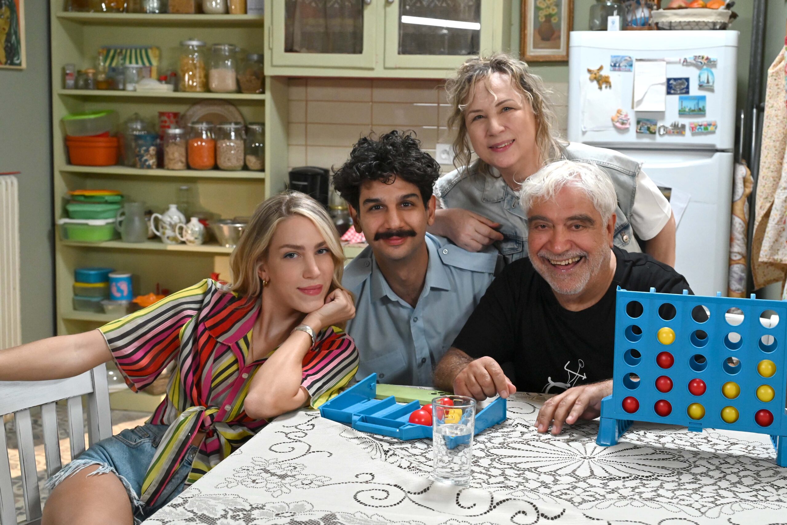 «Αρχελάου 5»: Το «αστρονομικό» κόστος κάθε επεισοδίου της νέας κωμικής σειράς της ΕΡΤ (VIDEO)