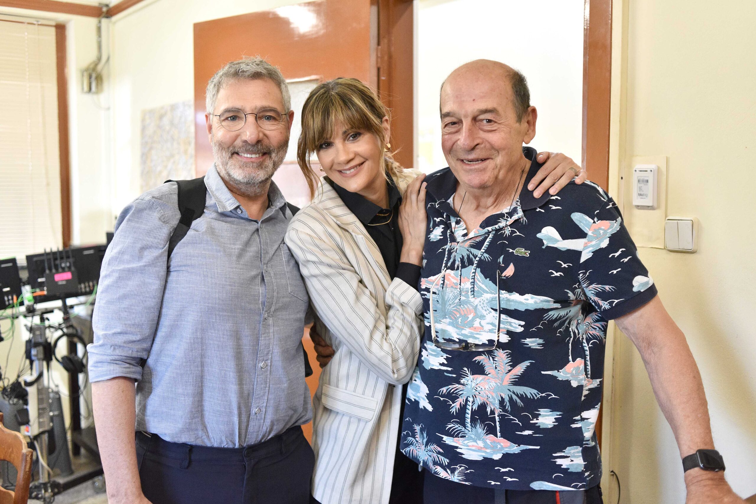 «Το Δίχτυ»: Φωτογραφίες από τα γυρίσματα της νέας σειράς του Μανούσου Μανουσάκη